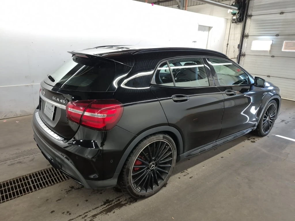 Mercedes-Benz GLA 45 AMG  * CARFAX * БЕЗ ПЪРВОНАЧАЛНА ВНОСКА - изображение 4