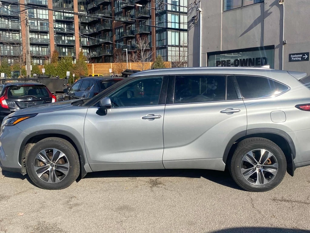 Toyota Highlander * XLE * CARFAX * БЕЗ ПЪРВОНАЧАЛНА ВНОСКА - изображение 2