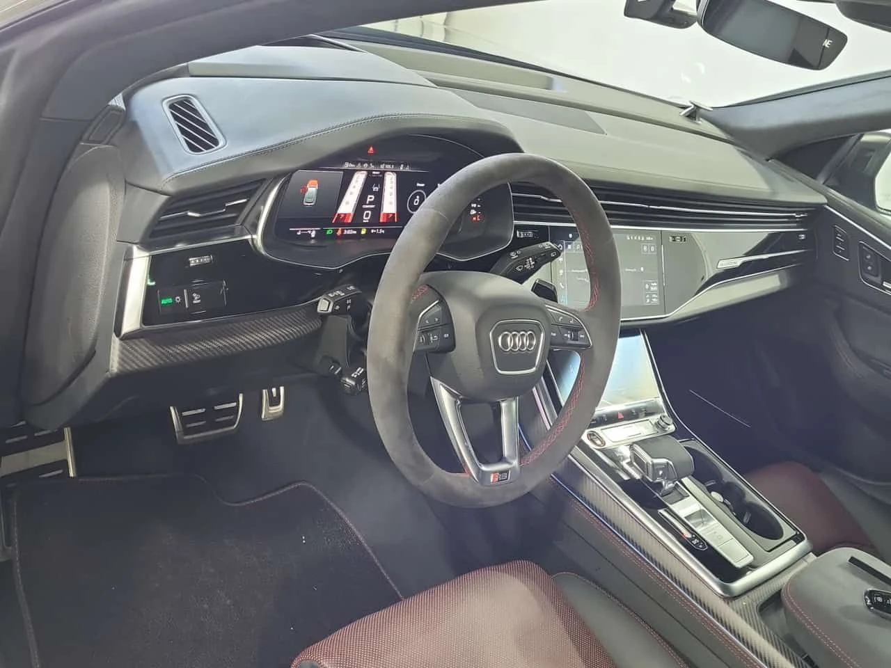Audi RSQ8 * PERFORMANCE * CARFAX * FULL * , снимка 11 - Автомобили и джипове - 54365761