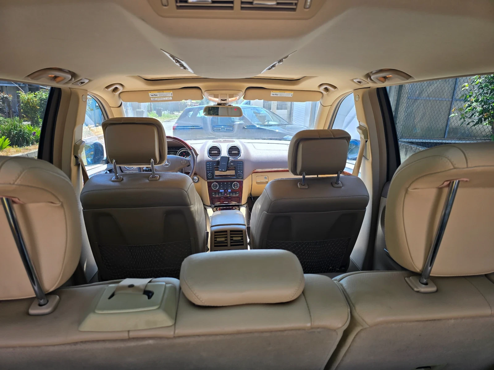 Mercedes-Benz GL 550, снимка 11 - Автомобили и джипове - 54446638