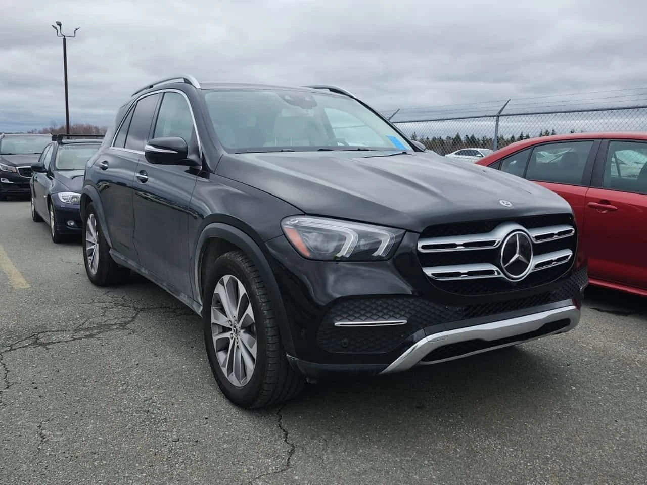 Mercedes-Benz GLE 350 ДИСТРОНИК * 360 * BURMESTER * PANO * ОБДУХВАНЕ, снимка 2 - Автомобили и джипове - 54569013