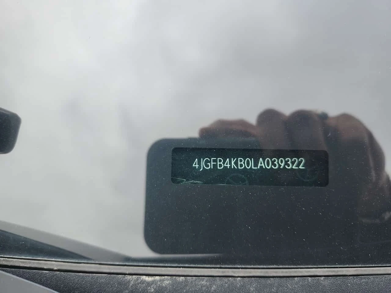 Mercedes-Benz GLE 350 ДИСТРОНИК * 360 * BURMESTER * PANO * ОБДУХВАНЕ, снимка 17 - Автомобили и джипове - 54569013