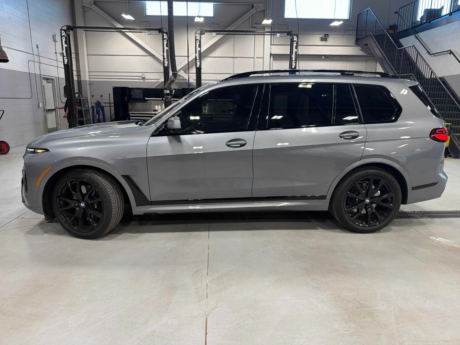 BMW X7 M ПАКЕТ * ПОДГРЕВ * ПАНОРАМА * HARMAN KARDON, снимка 2 - Автомобили и джипове - 54780803