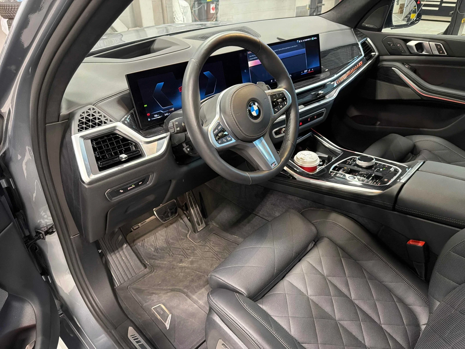 BMW X7 M ПАКЕТ * ПОДГРЕВ * ПАНОРАМА * HARMAN KARDON, снимка 6 - Автомобили и джипове - 54780803