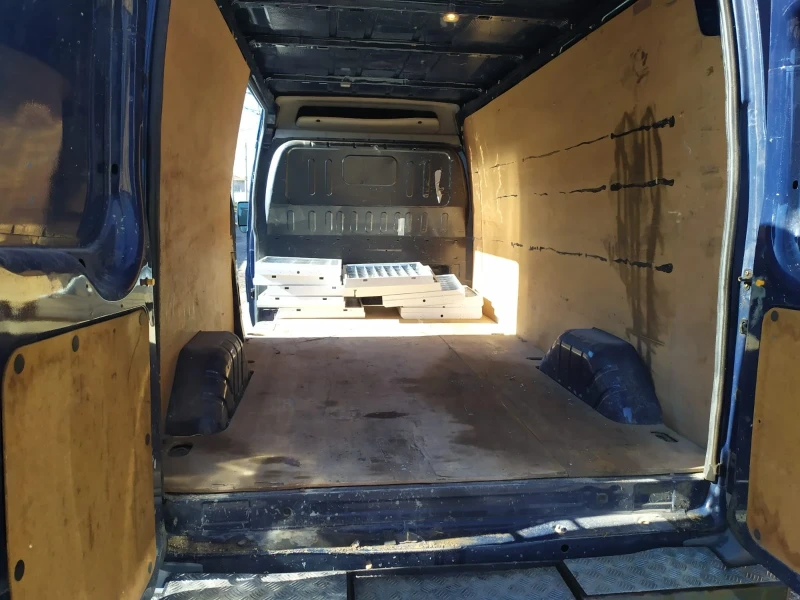 Ford Transit 2.4 T350, снимка 7 - Бусове и автобуси - 52261223