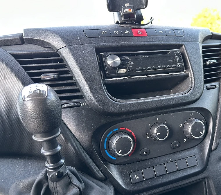 Iveco Daily 35С15* 3.0L* БОРД* КЛИМА* ТОРСИОН* до 3.5т N1 - изображение 10