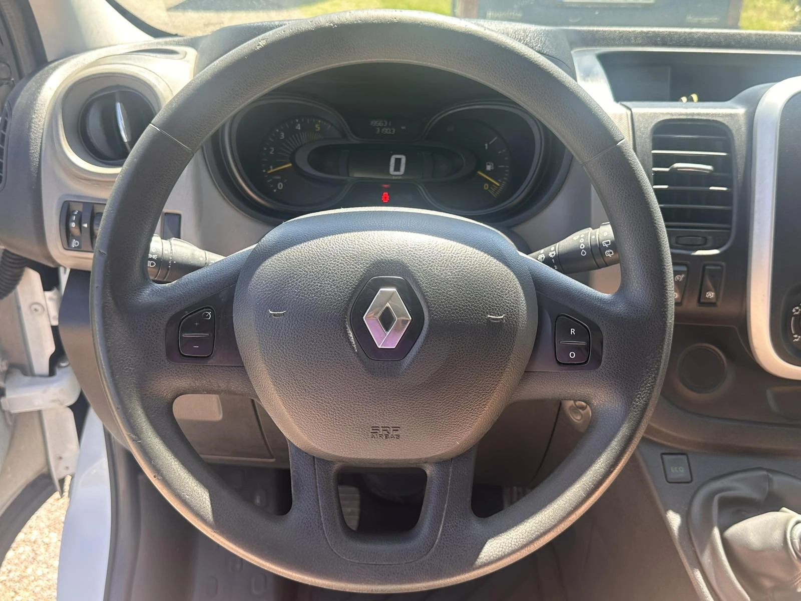 Renault Trafic 1.6 TDCI, снимка 7 - Бусове и автобуси - 55320117