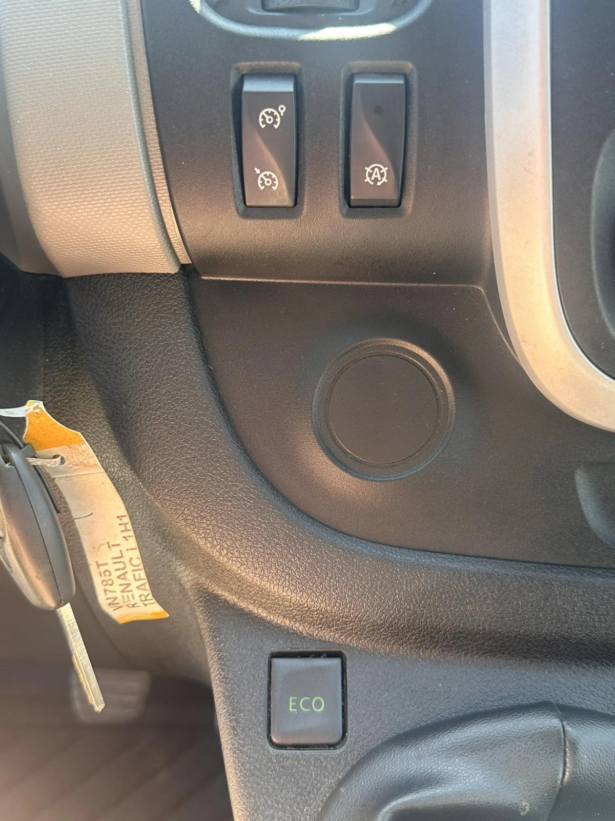 Renault Trafic 1.6 TDCI, снимка 12 - Бусове и автобуси - 55320117
