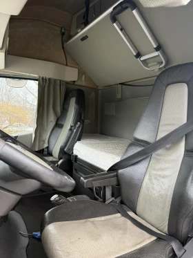 Volvo Fh Влекач - Перфектен, снимка 11