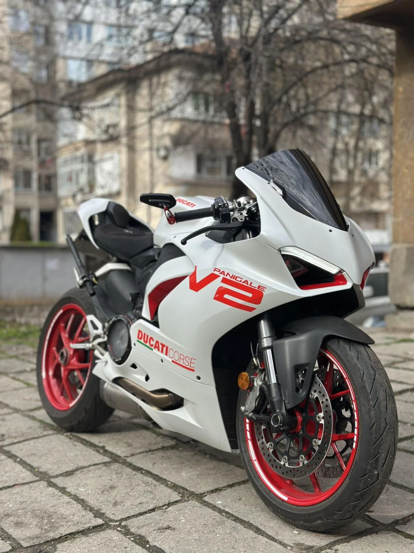 Ducati Panigale V2