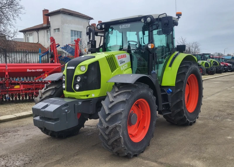 Трактор Claas ARION 450