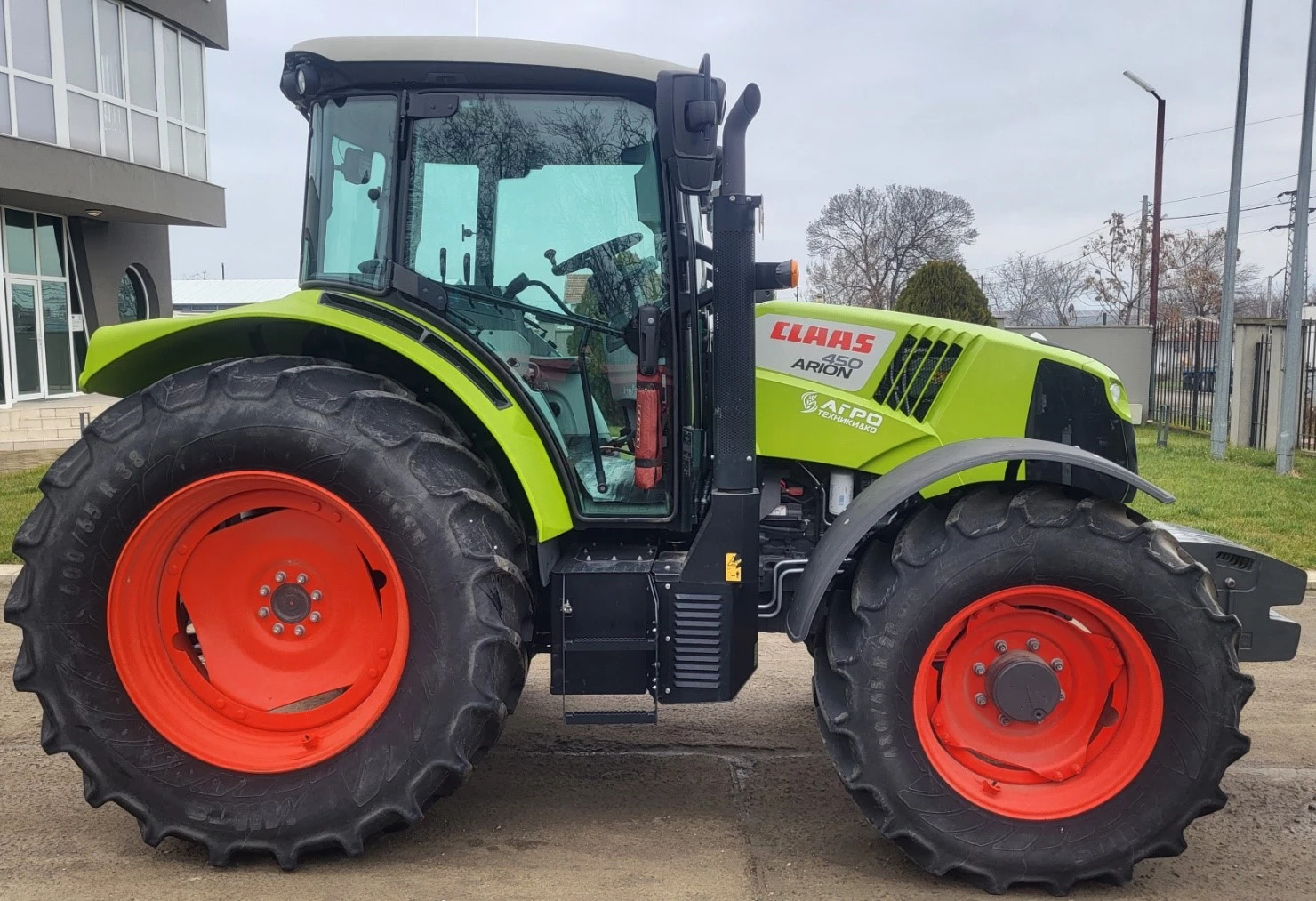 ������� Claas ARION 450 | Mobile.bg � ����������� 6