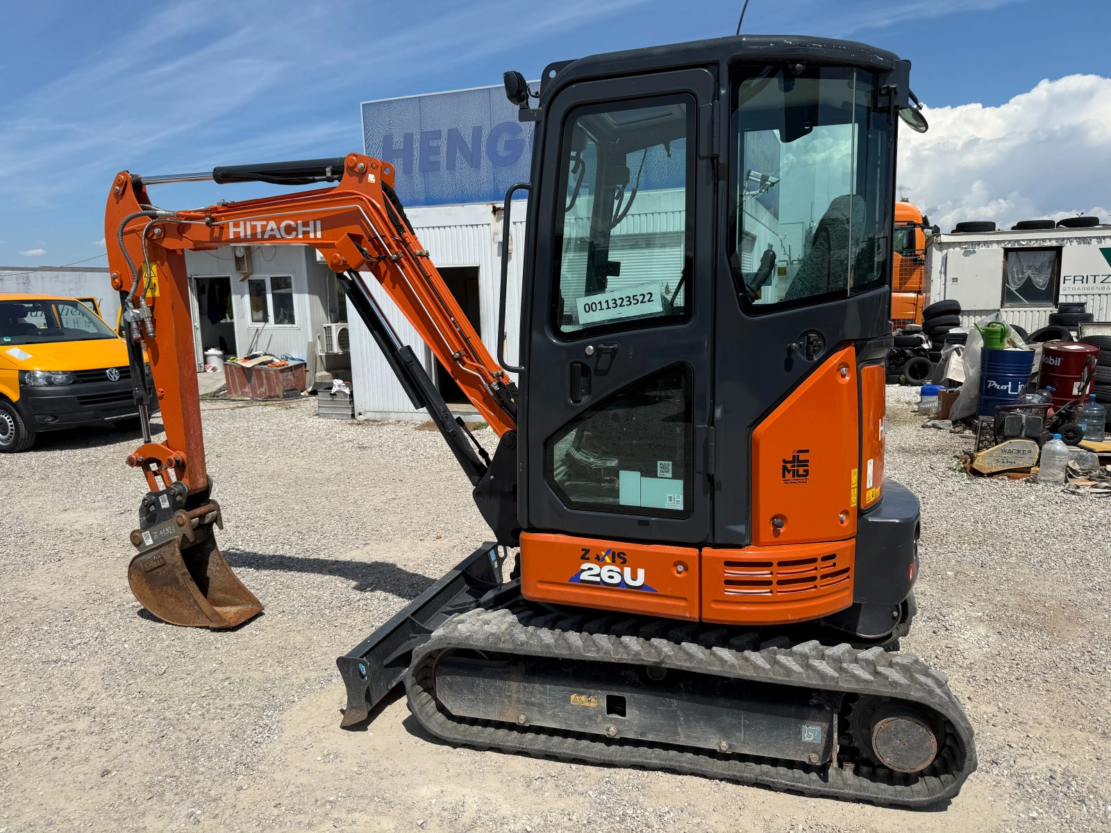 Багер Hitachi ZX 26U-6, снимка 5 - Индустриална техника - 54924821