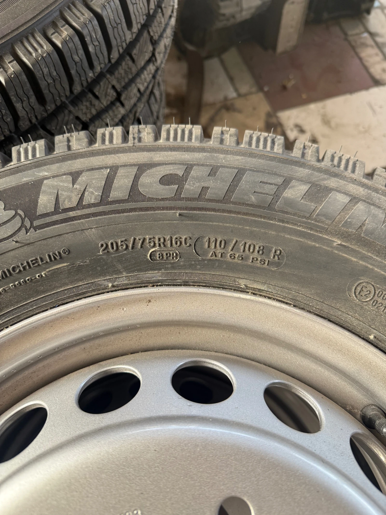 ���� � ������ 205/65R16 �� Mercedes-Benz Sprinter | Mobile.bg � ����������� 1