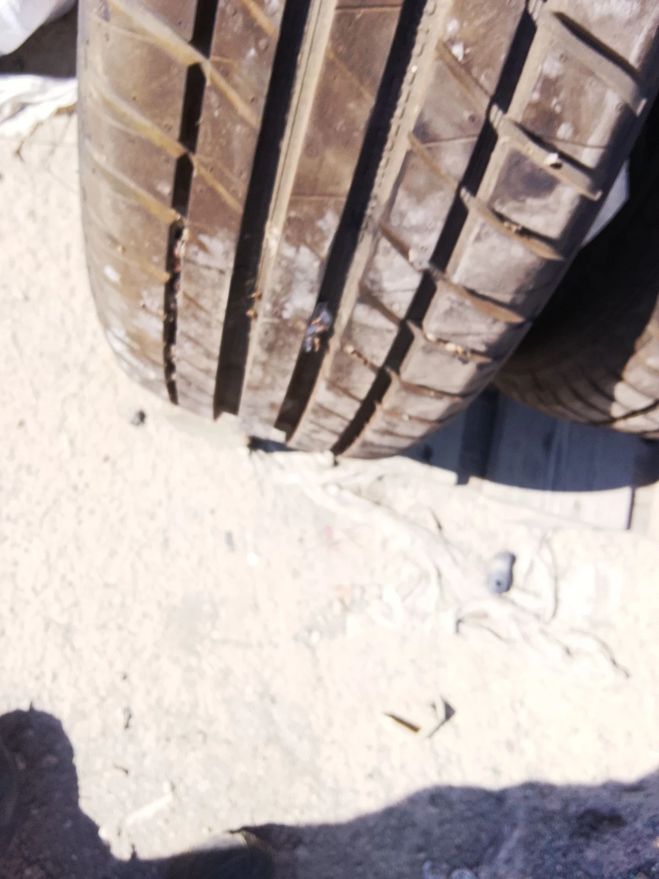 Гуми Летни 185/55R15, снимка 2 - Гуми и джанти - 55570262