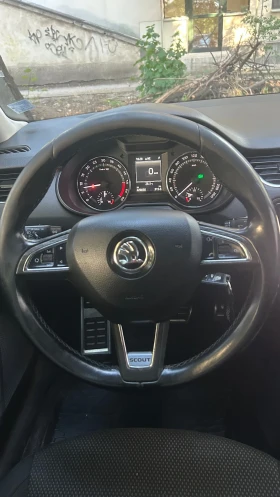 Skoda Octavia 2.0TDI scout , снимка 13