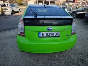     Toyota Prius * * * 2*  * * 2 .