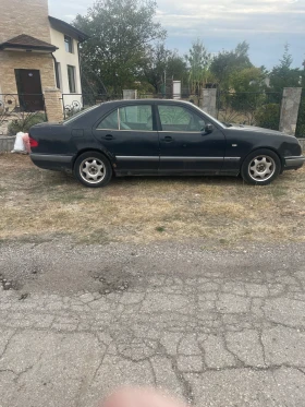     Mercedes-Benz 200