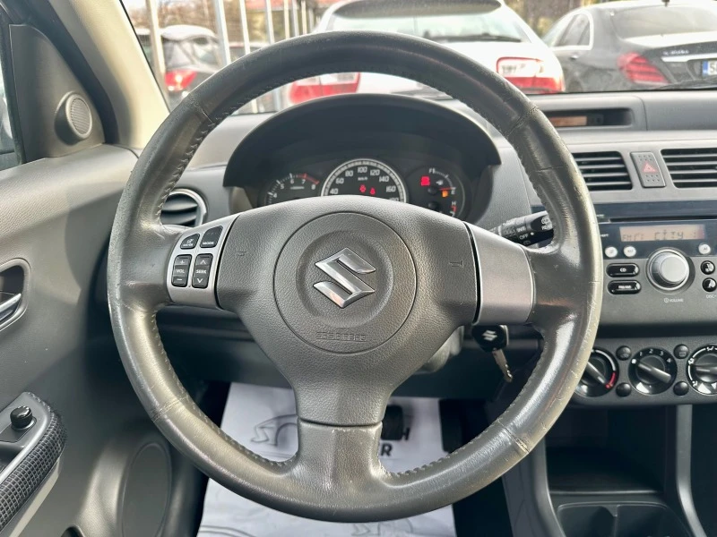 Suzuki Swift 1.3 4x4, снимка 8 - Автомобили и джипове - 44534016