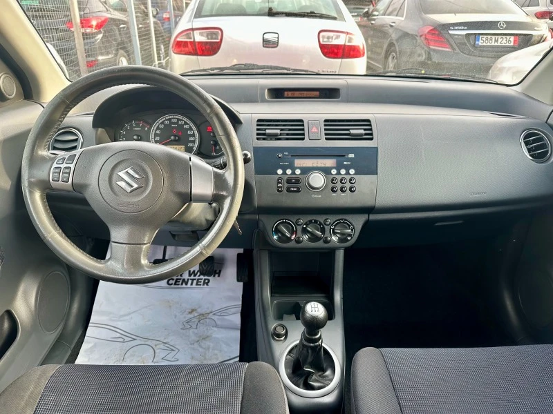 Suzuki Swift 1.3 4x4, снимка 7 - Автомобили и джипове - 44534016