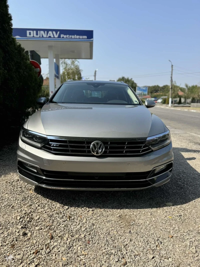 VW Passat R-line, снимка 3 - Автомобили и джипове - 47133488