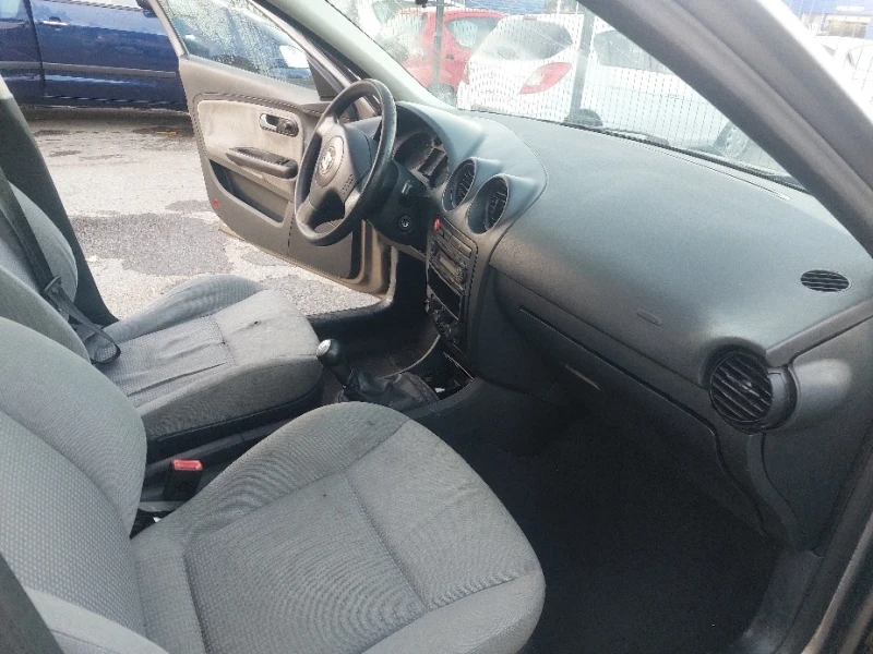 Seat Ibiza 1.9 tdi клима , снимка 14 - Автомобили и джипове - 47948784