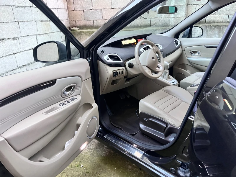 Renault Scenic ГАЗ АВТОМАТИК 2.0 140, снимка 10 - Автомобили и джипове - 48015673