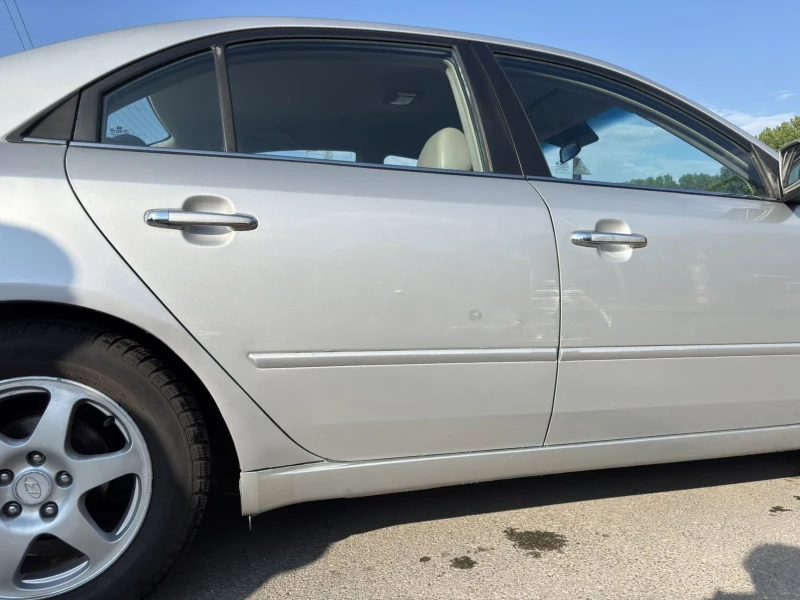 Hyundai Sonata, снимка 15 - Автомобили и джипове - 51530191