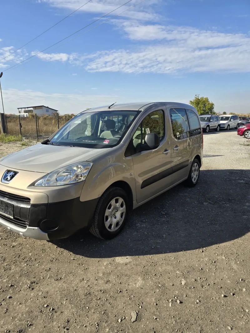 Peugeot Partner Нов внос топ състояние, снимка 3 - Автомобили и джипове - 52278300