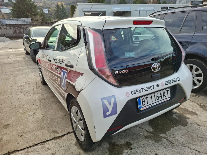 Toyota Aygo, снимка 3 - Автомобили и джипове - 52536433