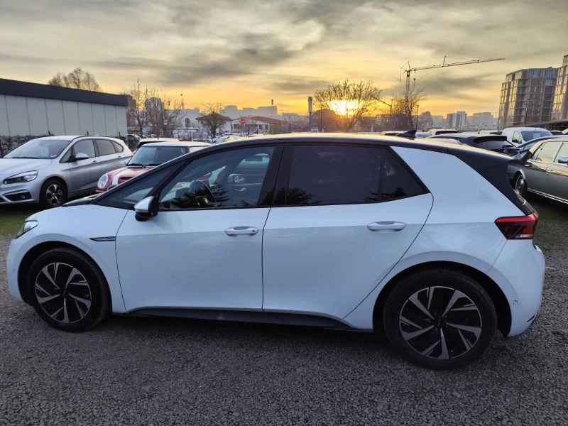 VW ID.3 Pro Performance Life Plus, 204 к.с., снимка 3 - Автомобили и джипове - 52845654