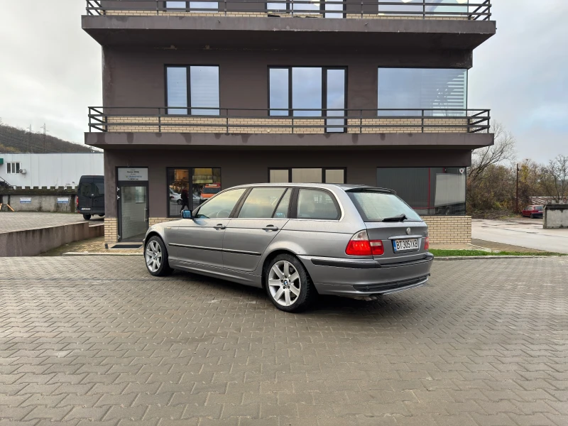 BMW 330 E46 Touring Facelift, снимка 4 - Автомобили и джипове - 53048326