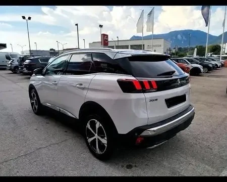 Peugeot 3008 2, 0GT-Line/NAVI/LAD//КАМЕРА-360/ДИСТРОНИК/FULL!!!, снимка 6 - Автомобили и джипове - 47500693