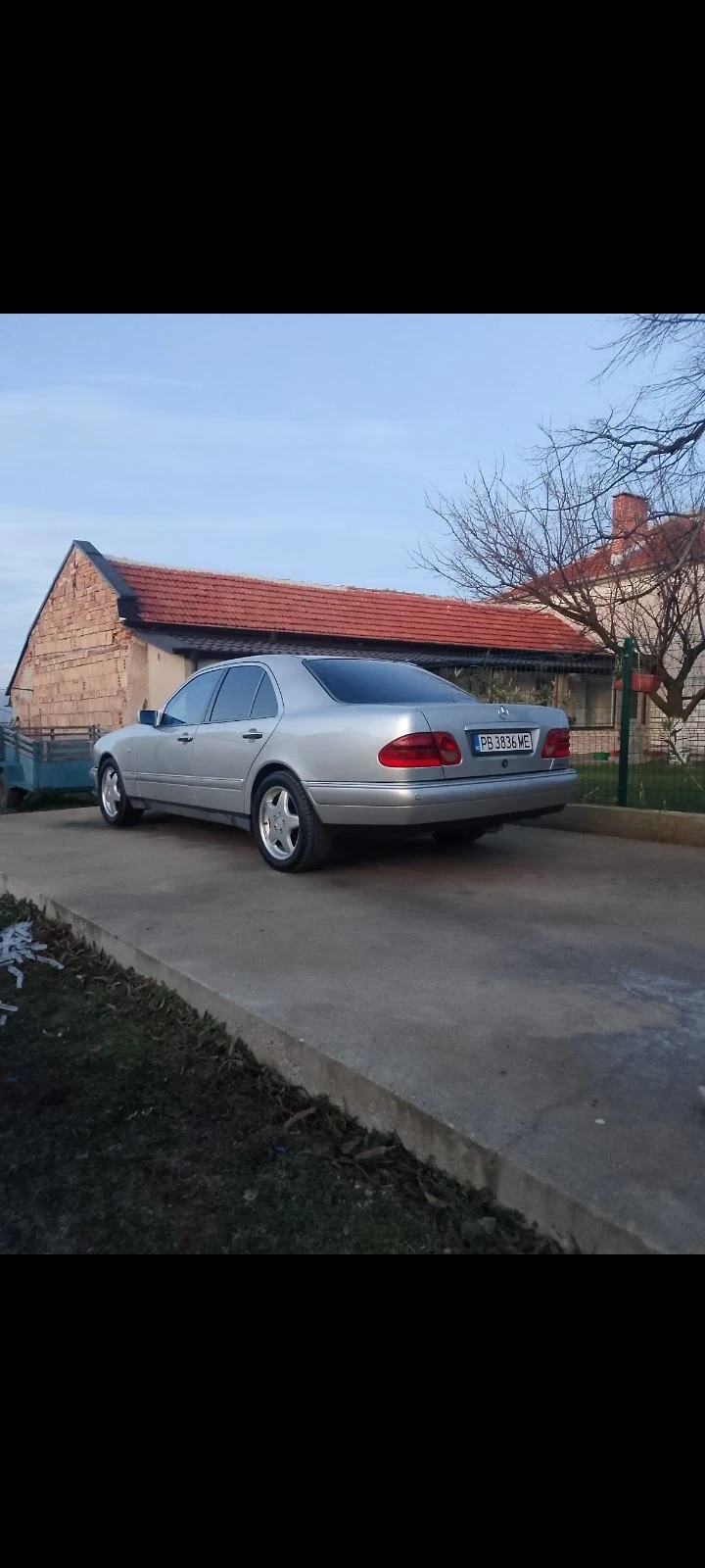 Mercedes-Benz E 290, снимка 10 - Автомобили и джипове - 53419842