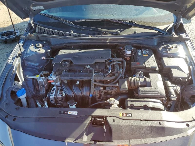 Hyundai Elantra 2.0L 4 Front Wheel Drive | Mobile.bg � ����������� 13