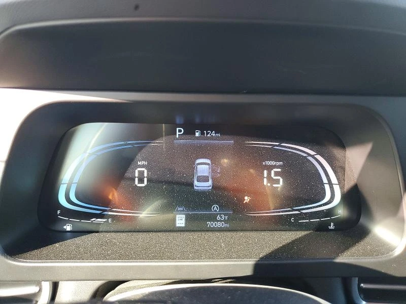 Hyundai Elantra 2.0L 4 Front Wheel Drive | Mobile.bg � ����������� 10