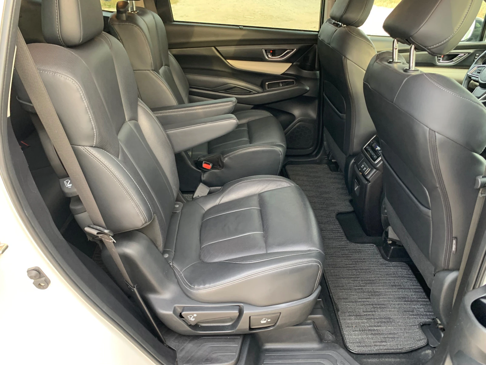 Subaru Ascent  Limited AWDsimmetrical | Mobile.bg   15