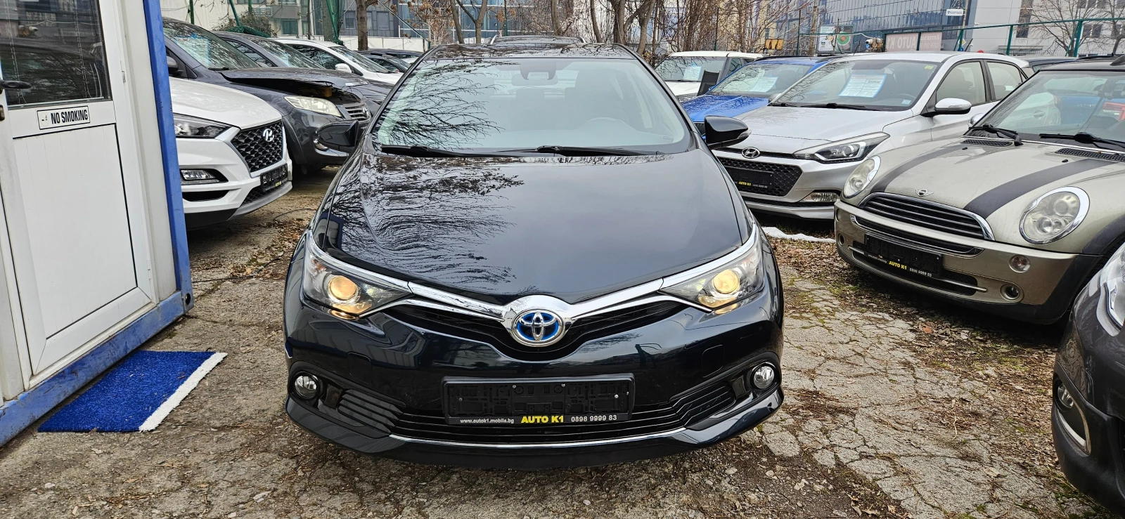 Toyota Auris 1.8 Hybrid e-CVT Lounge - изображение 2