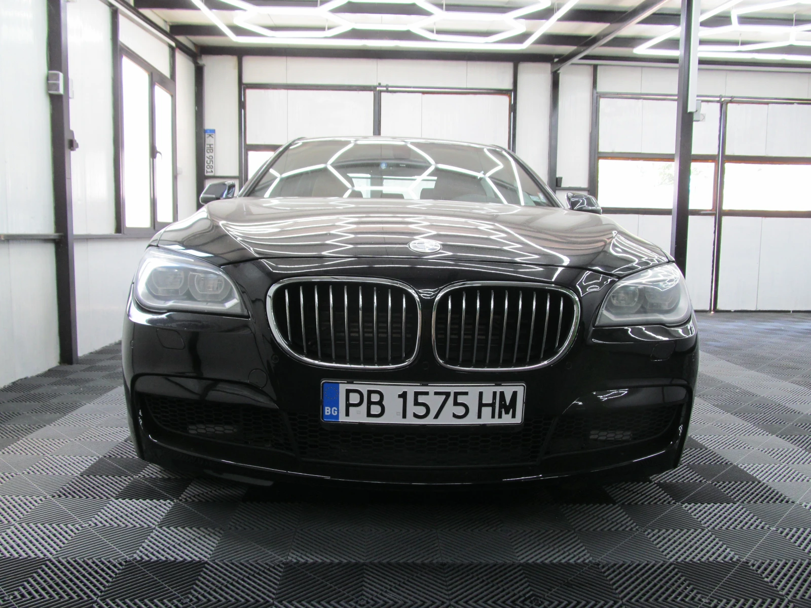 BMW 750 XD/LONG/FACE/ПОДГРЕВ ОБДУХВАНЕ СОБСТВЕН ЛИЗИНГ - изображение 2
