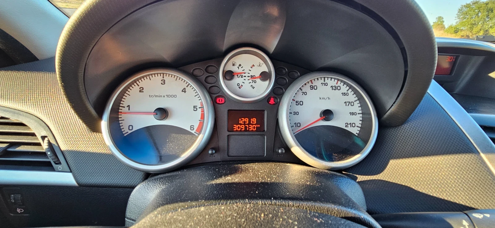 Peugeot 207 1.4 HDI  | Mobile.bg — изображение 7