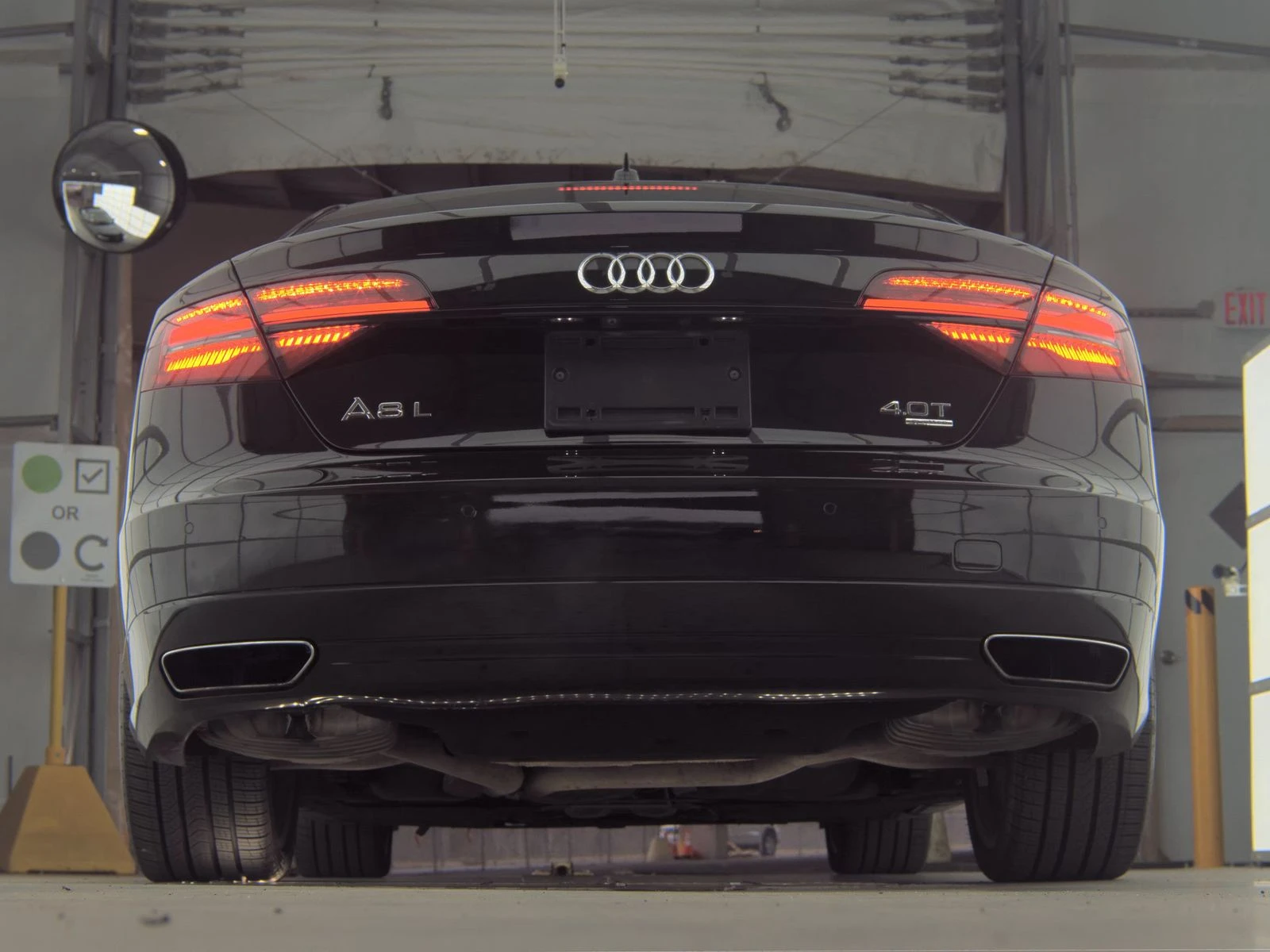 Audi A8 L 4.0T - изображение 7