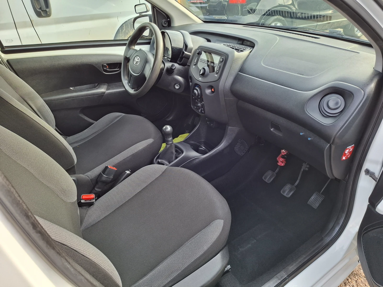 Toyota Aygo  - изображение 5