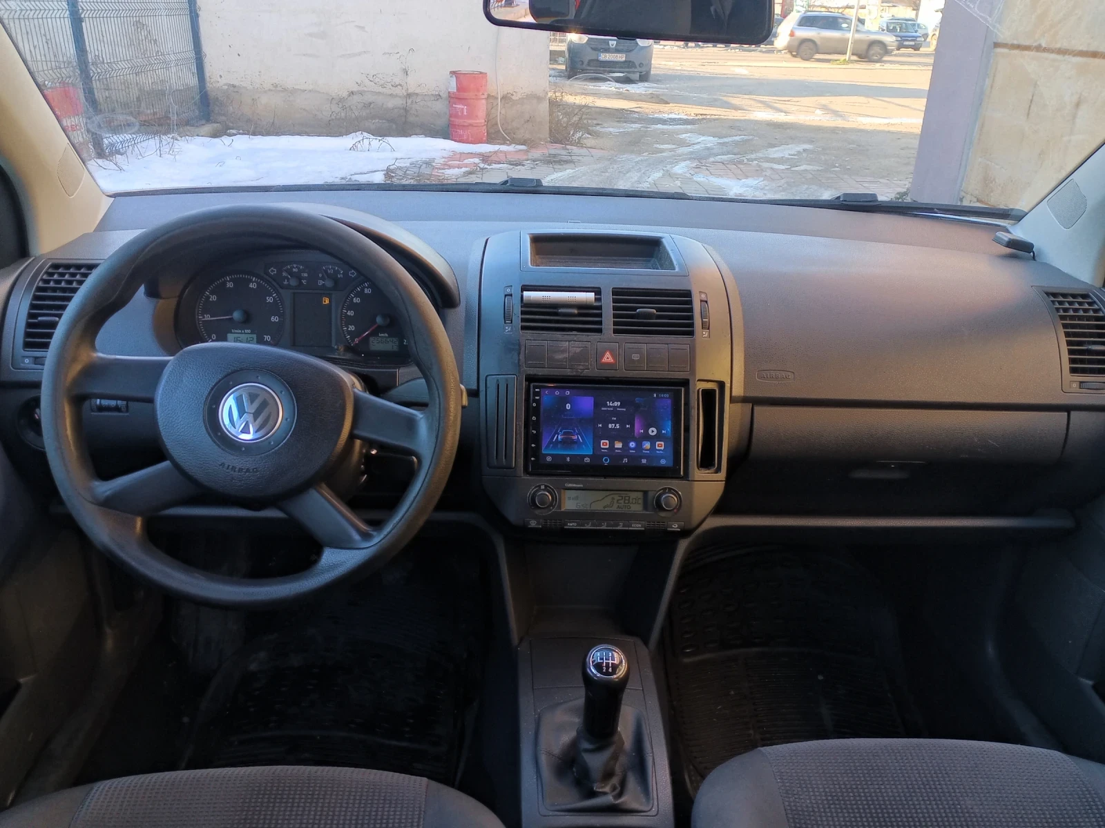 VW Polo 1.4i 80hp - изображение 7