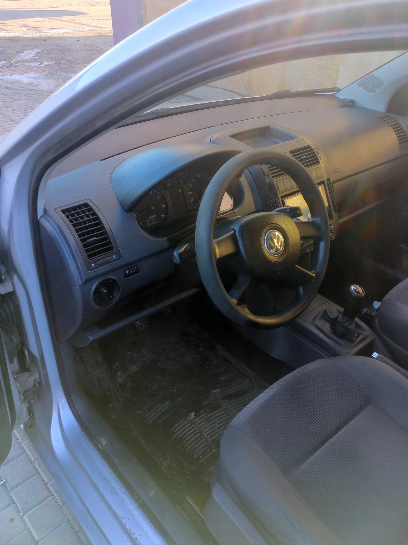 VW Polo 1.4i 80hp - изображение 9