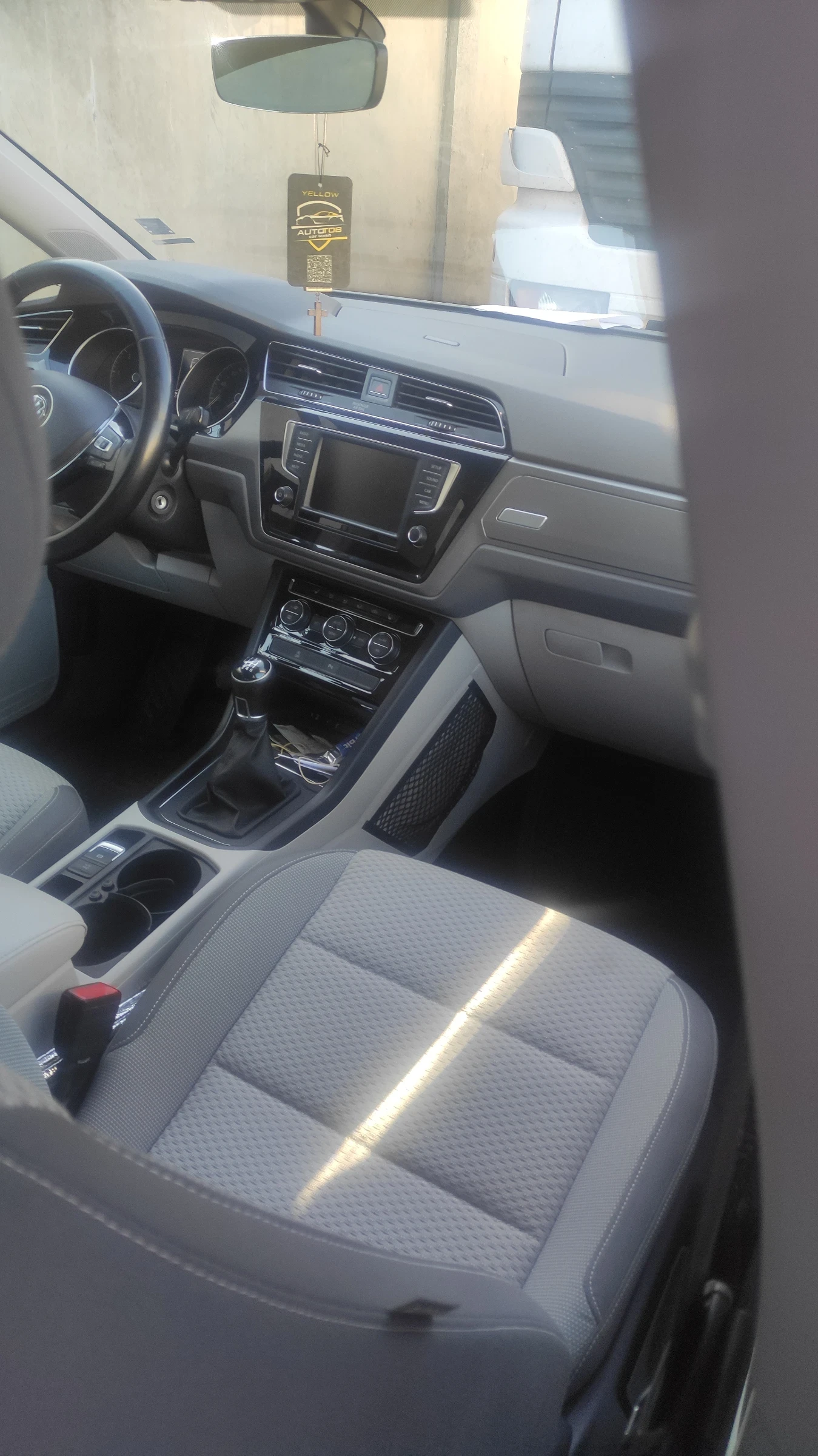 VW Touran  - изображение 9