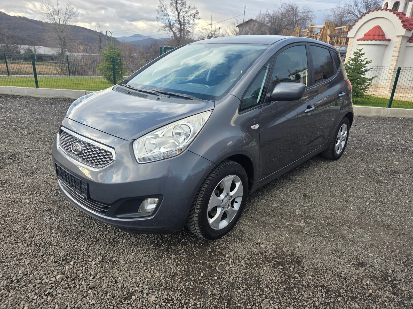 Kia Venga 1.4i  - изображение 4