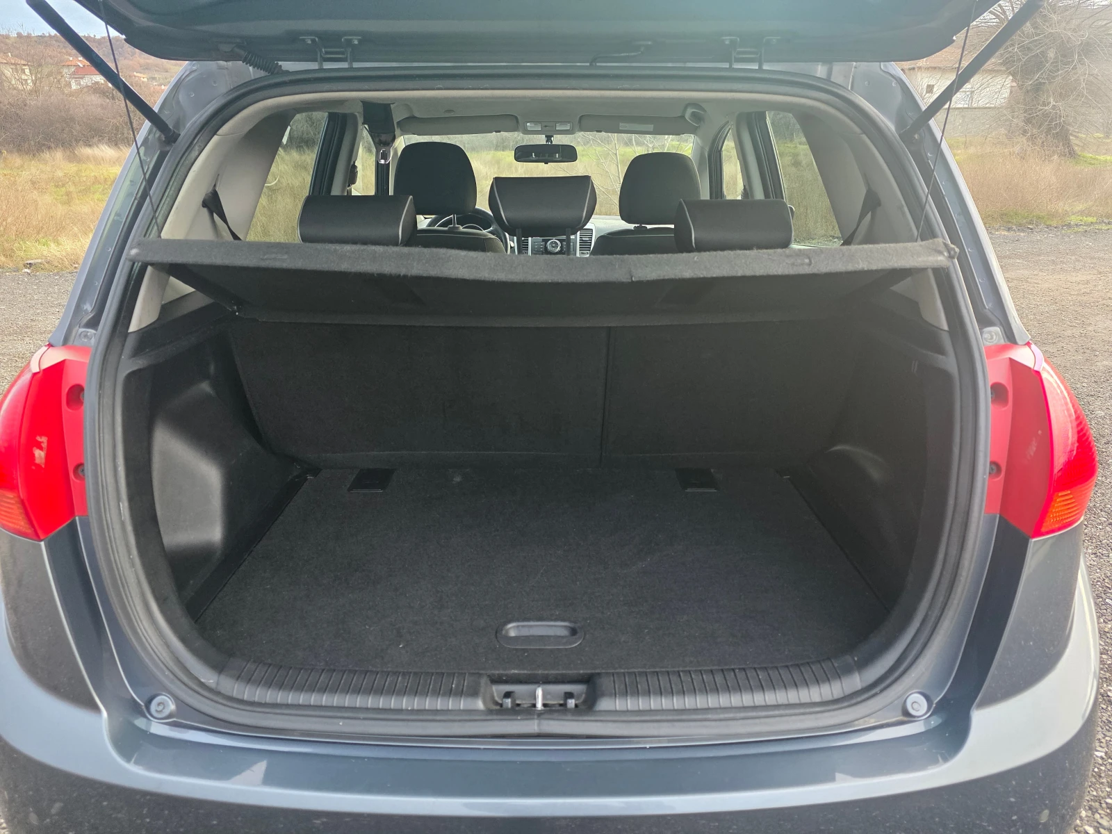 Kia Venga 1.4i  | Mobile.bg � ����������� 16