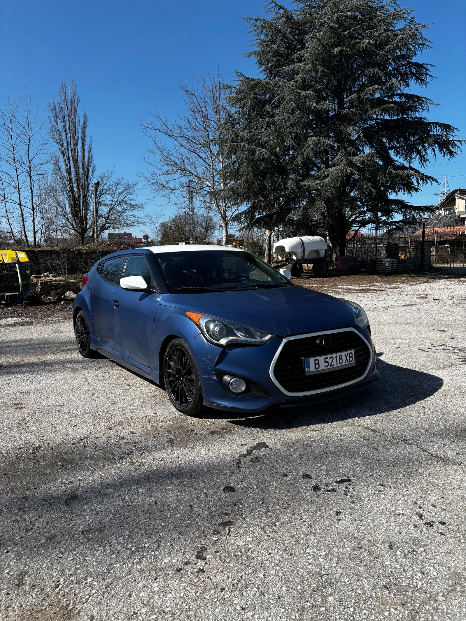 Hyundai Veloster , снимка 2 - Автомобили и джипове - 53664982