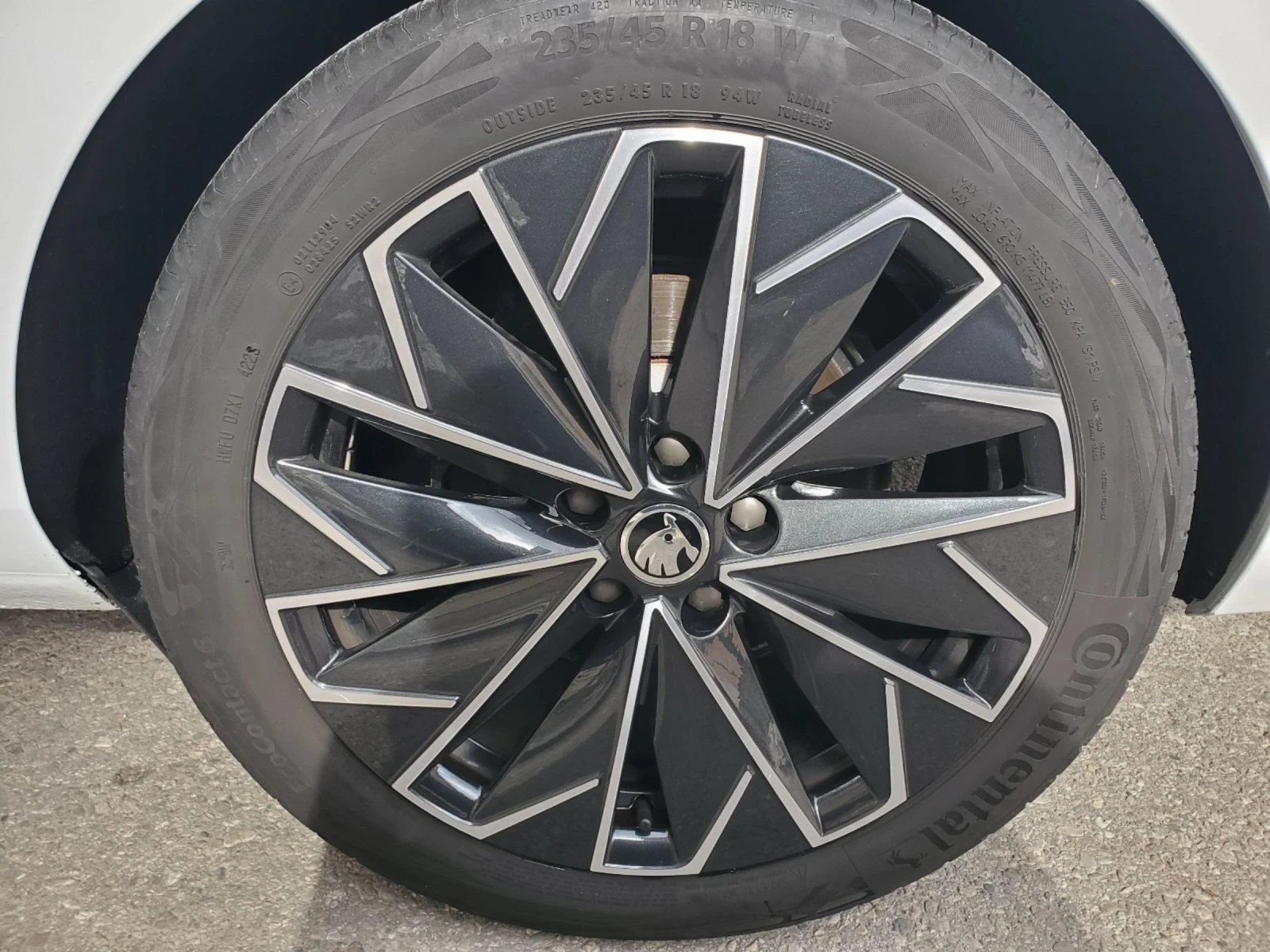 Skoda Superb, снимка 13 - Автомобили и джипове - 53964019