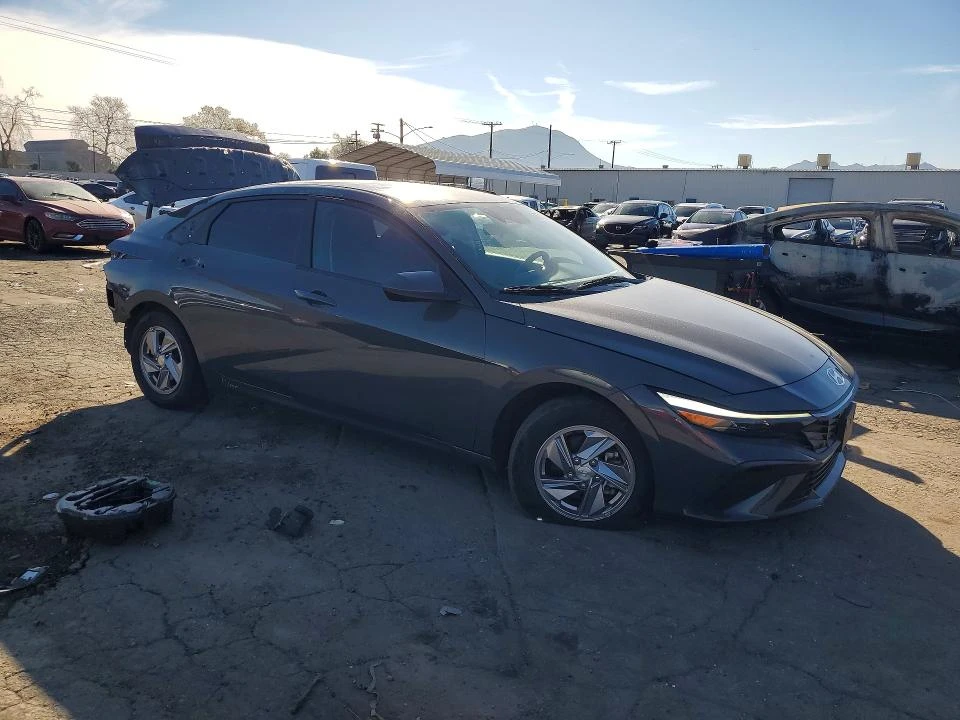 Hyundai Elantra 2.0L 4 Front Wheel Drive | Mobile.bg � ����������� 5